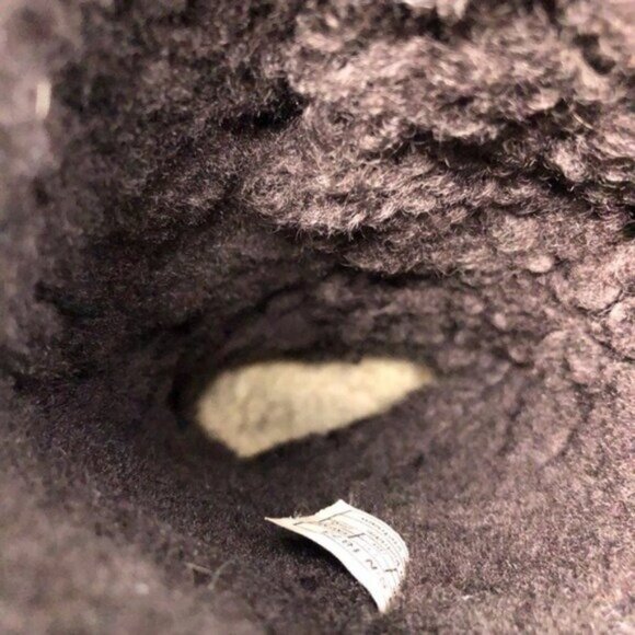 UGG Australia Bailey Button Triplet Sheepskin Winter Boots 8 - Picture 9 of 13